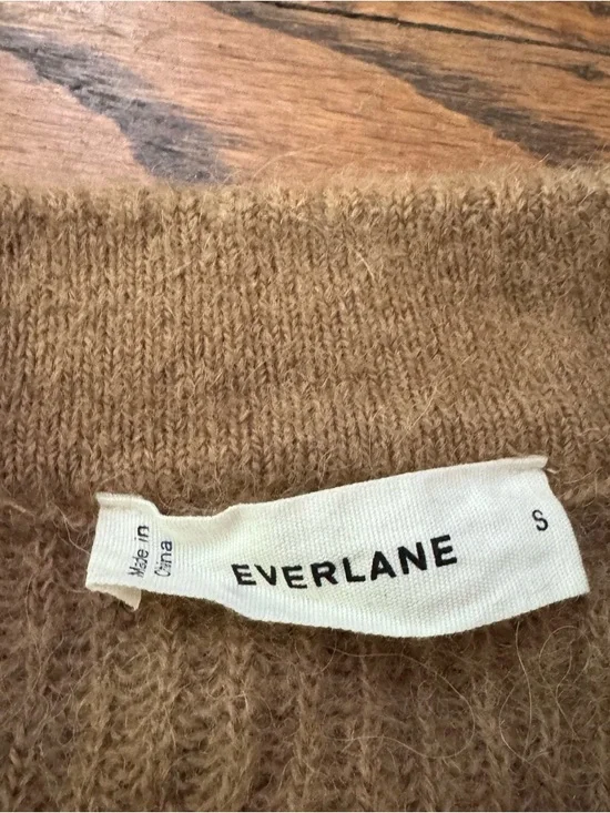 Everlane Cocoon Crewneck Sweater Alpaca in Tigers Eye Tan S EUC - Picture 2 of 6